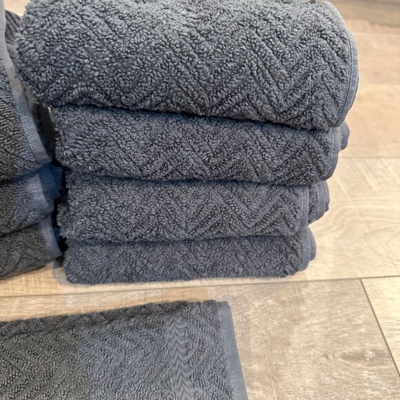 LINUM GRAY HOME BATH TOWEL SET NEW - Picture 1 of 8